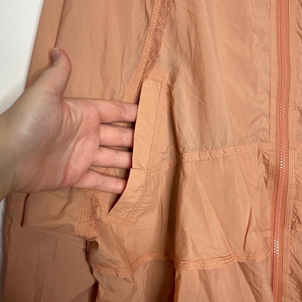 Free People Movement Namaslay Jacket M NWOT - Picture 10 of 16